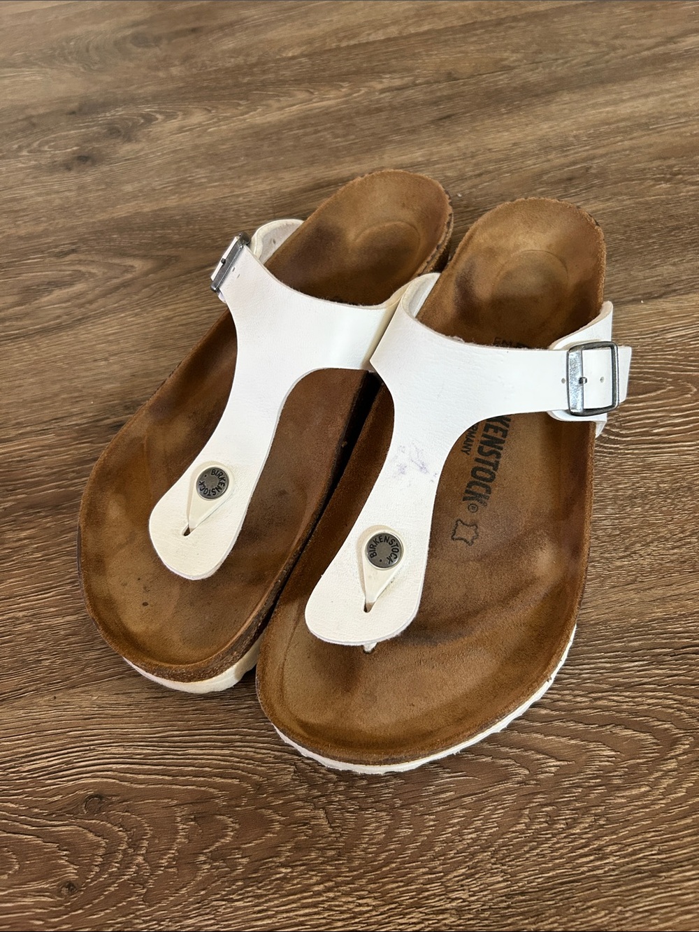 ✨ Birkenstock White Gizeh Thong Sandals 41